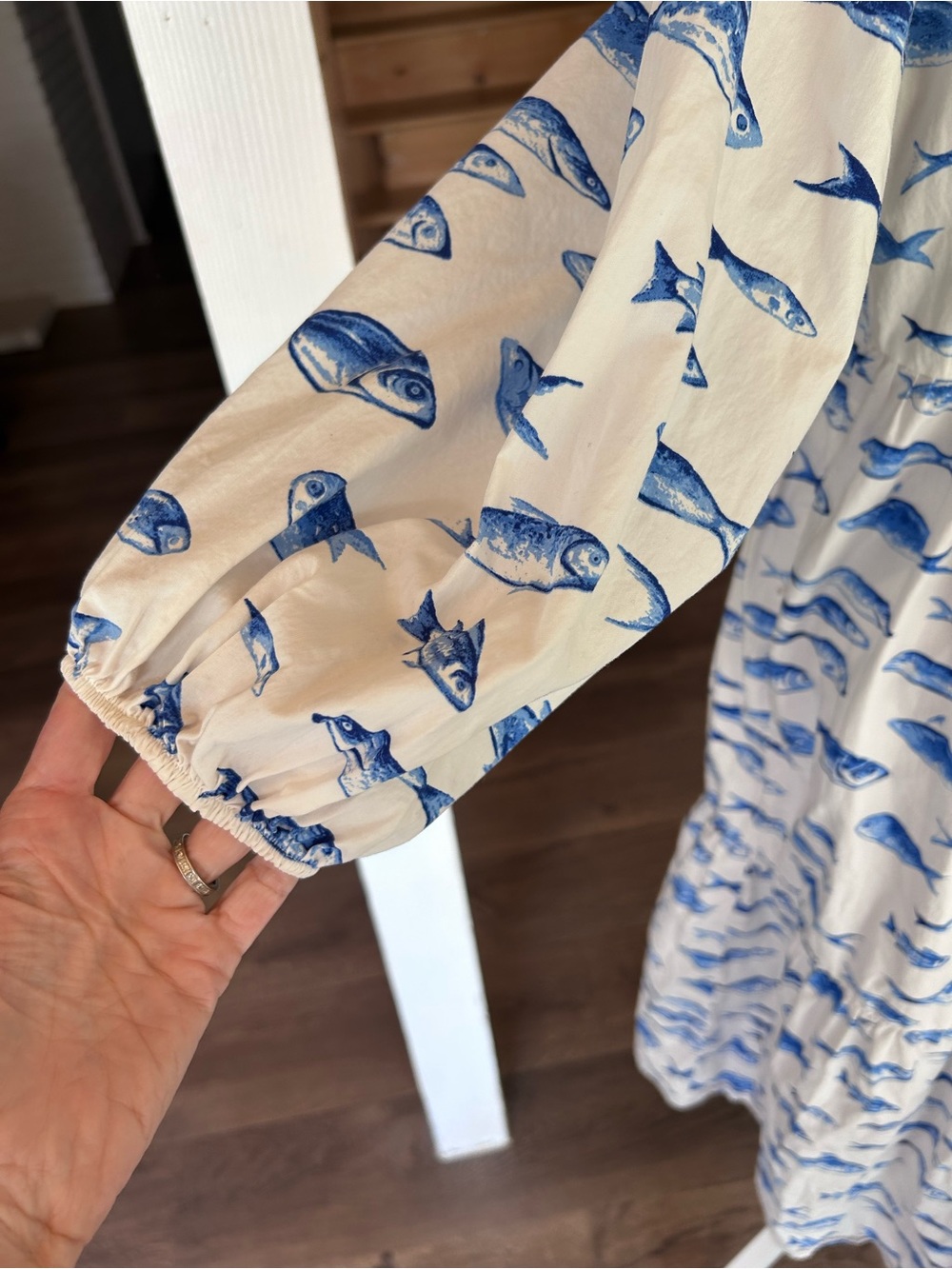 Maeve The Bettina White and Blue Fish-Print Tiered Shirt Dress Small - Picture 5 of 7